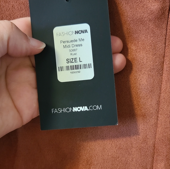 Fashon Nova Dress - Picture 3 of 4
